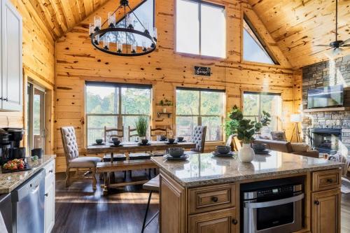 Smokies Sanctuary - Smoky Mtn A-Frame Hot Tub Mountain Views Firepit photo 19