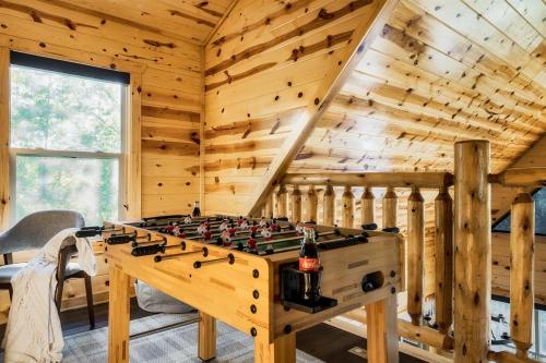 Smokies Sanctuary - Smoky Mtn A-Frame Hot Tub Mountain Views Firepit photo 28