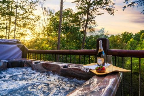 Smokies Sanctuary - Smoky Mtn A-Frame Hot Tub Mountain Views Firepit photo 41