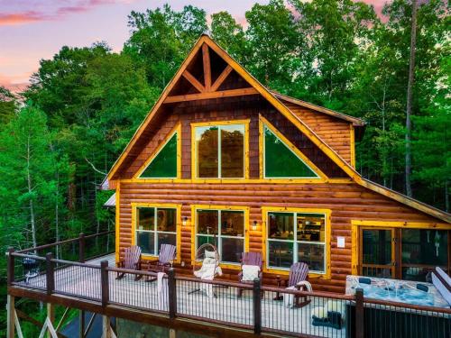 Smokies Sanctuary - Smoky Mtn A-Frame Hot Tub Mountain Views Firepit photo 52