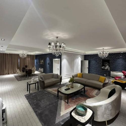 Sujimoto Residences MacDonaldにあるシーティングエリア