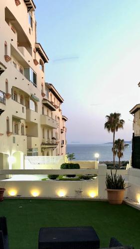 The pearl of Pinacho - Beach front & swimming pool
