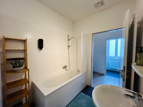 SERVUS HOMES - Metro Stadthalle - VIENNA CALLING