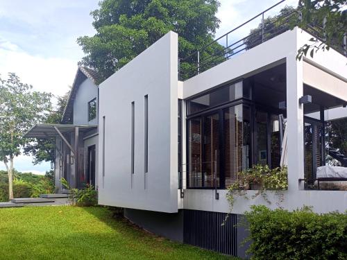 Das Gebäude in dem sich das Bed & Breakfast befindet