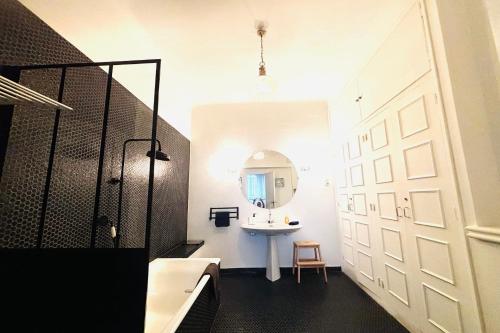 Photo de la galerie de l'établissement Villa Iena - 4 étoiles - Proche centre ville- WIFI, à Perpignan