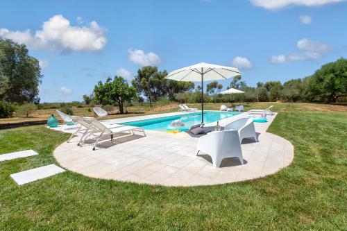 Πισίνα στο ή κοντά στο SARDINIA RE - Villa Fioretta Flowers Apartments