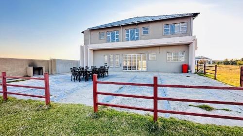 Fotografie z fotogalerie ubytování 36 Emanzini (Holiday home lake view) v destinaci Deneysville