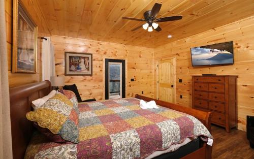 En eller flere senge i et værelse på Lilys Hideaway