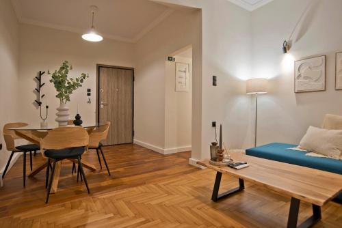 Historic Boutique Apartment in Artists' Kipseli