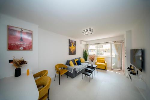 Luxe 1 minute a pied du Martinez plage shopping vu Mer