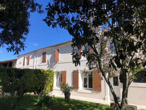 Το κτήριο όπου στεγάζεται  το bed & breakfast