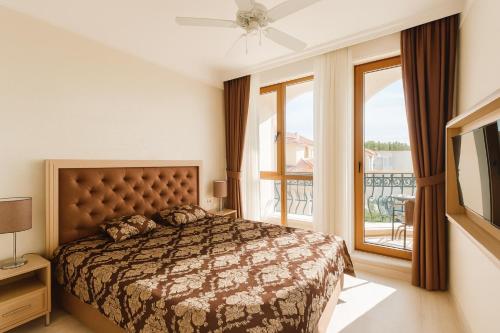 Ένα ή περισσότερα κρεβάτια σε δωμάτιο στο Harmony 11 Private Apartment