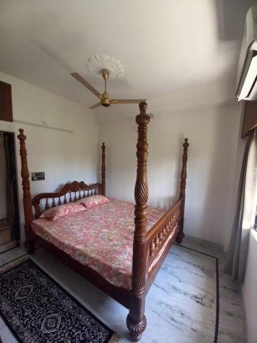 Postel nebo postele na pokoji v ubytování Darha House