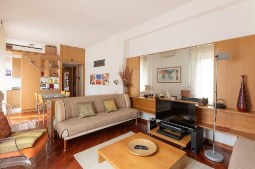 Cozy One bedroom apartment Via Volta - Mirable PM