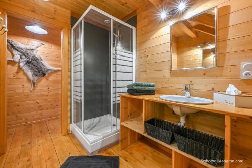 Ένα μπάνιο στο Chalet de Pont Peyron L'Ours