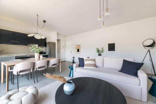Soft-Sized 1BR Property in Marousi by UPSTREET