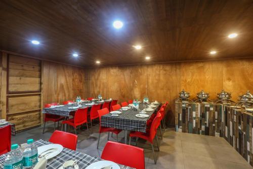 Un restaurante o sitio para comer en Olive County, Srinagar