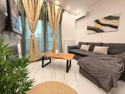 City Nest by InFox Suites Private Parking