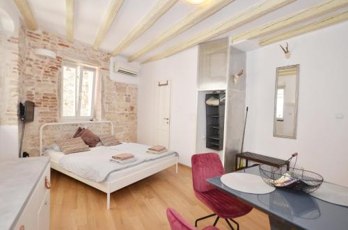 Oliva & Lavanda Studios