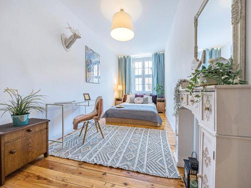 LTS RENT Comfortable OLD TOWN & ART, Three Rooms