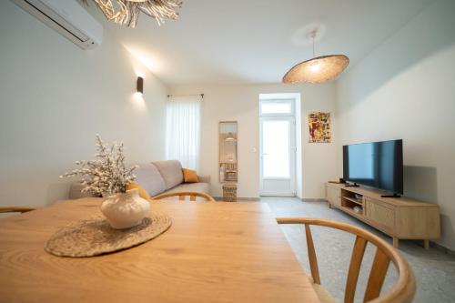 Coastal Serenity Apartment