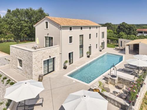 Villa Madora