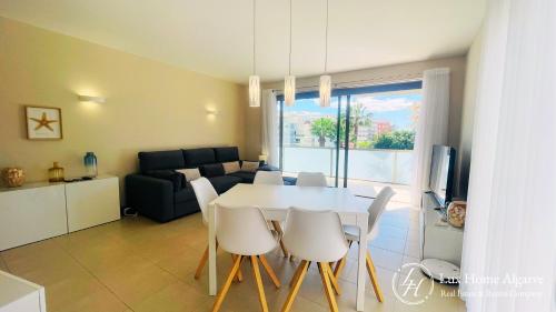 FlorDaRocha - Modern - Pool - 500m Beach - Garden