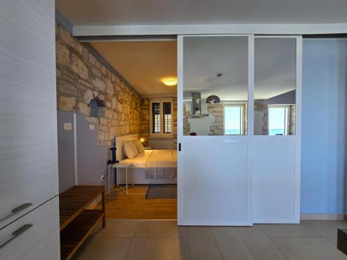 Apartment MAR with Sea view