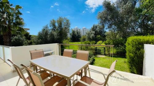 FlorDaRocha - Modern - Pool - 500m Beach - Garden