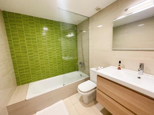 Gallery image of Precioso apartamento céntrico con piscina in S'Agaro