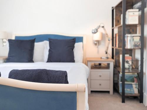 Postel nebo postele na pokoji v ubytování Hendon Street En-suite Homestay Rooms Nr Beach & Walk to Cafes