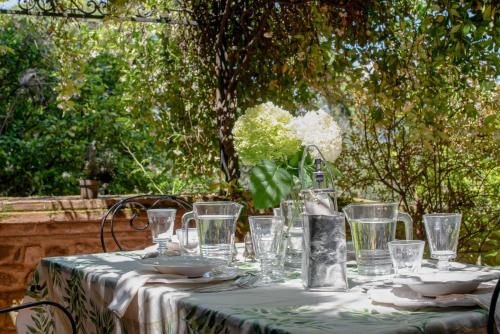 Κήπος έξω από το Dimora Belvedere