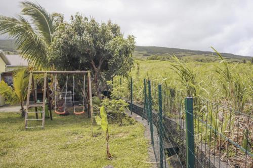 Κήπος έξω από το Baril Sucré - Piscine- Jardin - By Sister Home