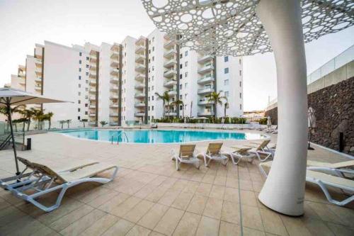 Ocean Garden, Heated Pool, Sunny Terrace,Fast Wifi