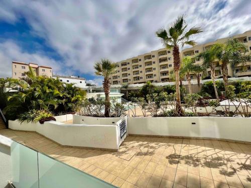 Ocean Garden, Heated Pool, Sunny Terrace,Fast Wifi