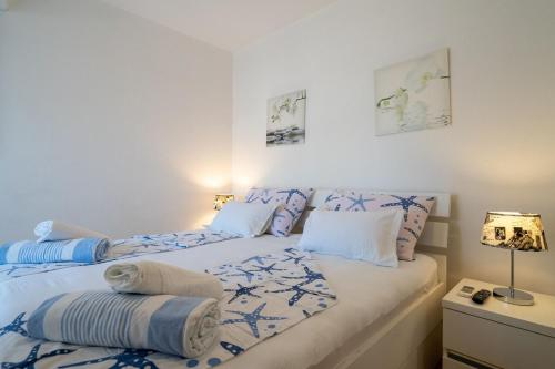 Apartment Khaleesi with sea view