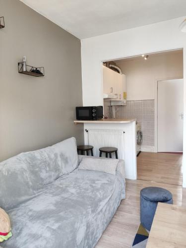 Kuchyň nebo kuchyňský kout v ubytování Terrasse plein ciel, 10 minutes gares et centre-ville, parking