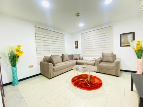 Un lugar para sentarse en Luxury Base