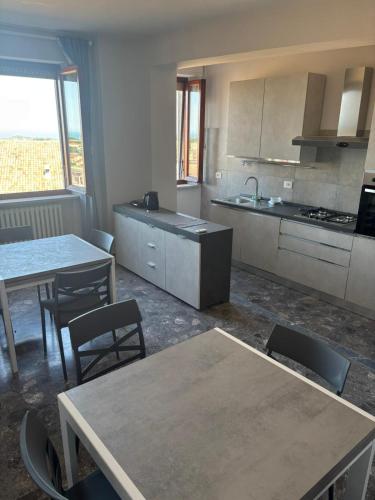 Køkken eller tekøkken på BB Da Primo la vista sul borgo Potenza Picena