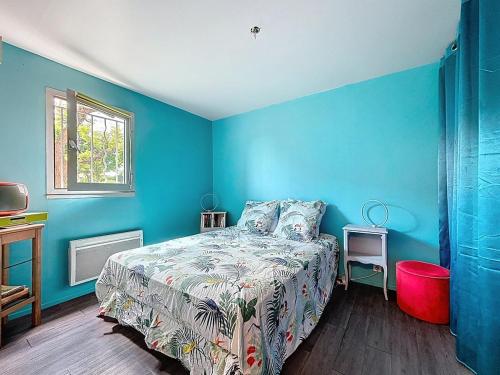 Ένα ή περισσότερα κρεβάτια σε δωμάτιο στο Le Jardin d 'Emma