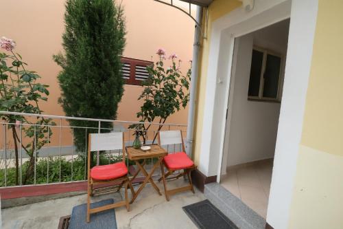 Apartment Opatija 365, steps from the sea & city center, free street parking