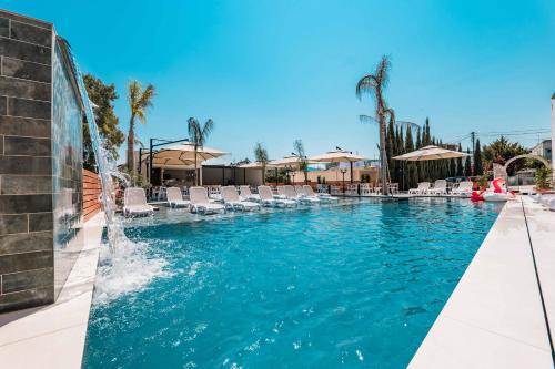 Swimmingpoolen hos eller tæt på Ksamil Central Park Hotel