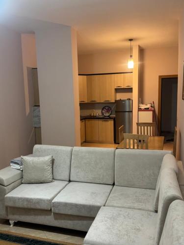 Gallery image of Apartament ne Fresk in Tirane