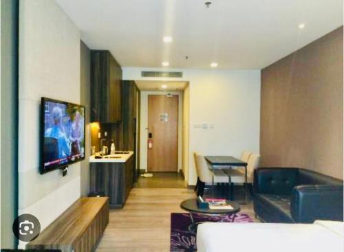 TV/trung tâm giải trí tại Exclusive Suites At RAMAD KLCC