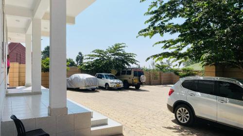 Gallery image of Esmart Hotel Arusha in Nkoanrua