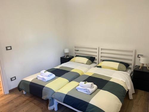 Una cama o camas en una habitación de Steps to Florence