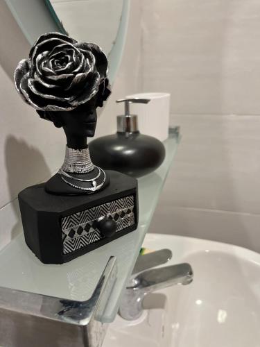 Fotografie z fotogalerie ubytování Top Spot Cocody - Terasse et Minibar privée - Déco Unique v destinaci Abobo Té