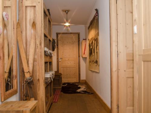 Kúpeľňa v ubytovaní Superbe appartement 3 étoiles à Chamonix, 2 chambres, balcon, cheminée déco, parking et Wi-Fi - FR-1-343-197