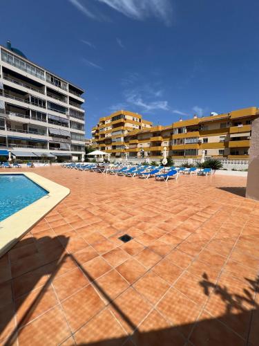 Escapada Ideal en Centro de Calpe, Piscina y 3 min de la Playa