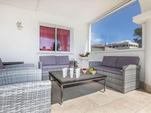 Χώρος καθιστικού στο Apartment Dúplex El Faro B by Interhome